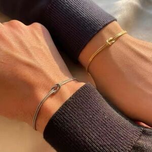 Unisex Snake Chain Infinity Knot Bracelet Gold or Silver Adjustable Bracelet
